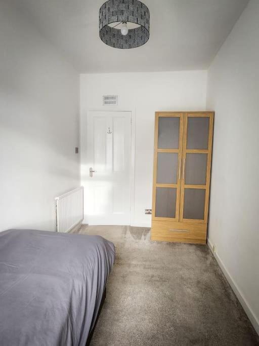 Central 2-Bedroom Bunglow With Double Sofa Bed كارنوستي المظهر الخارجي الصورة